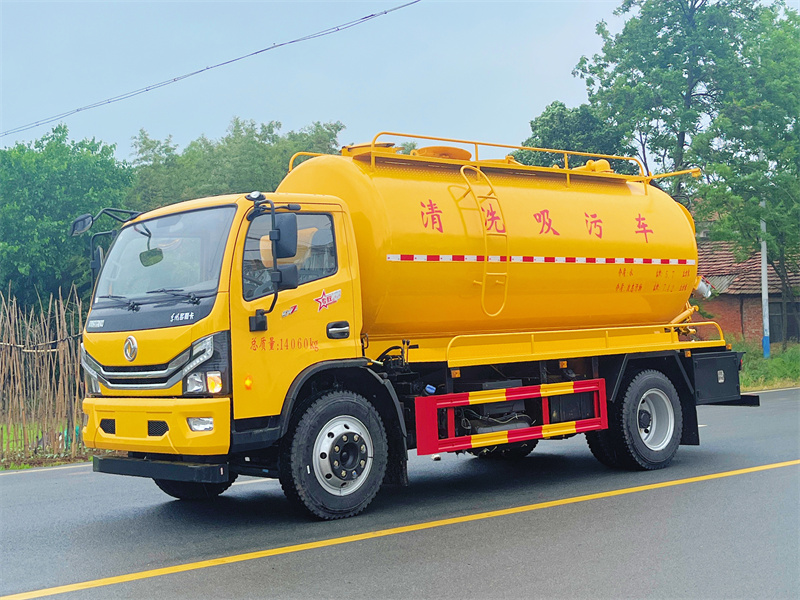 东风多利卡洗吸污车【圆罐】