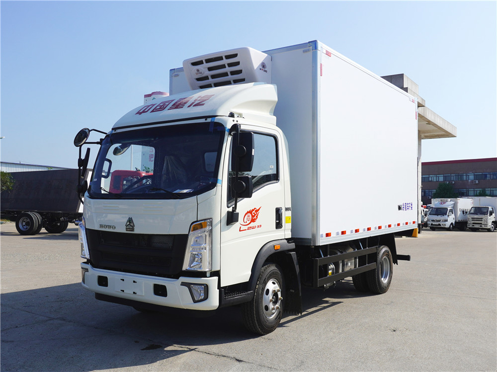 (国六)重汽豪沃(4.2米)冷藏车