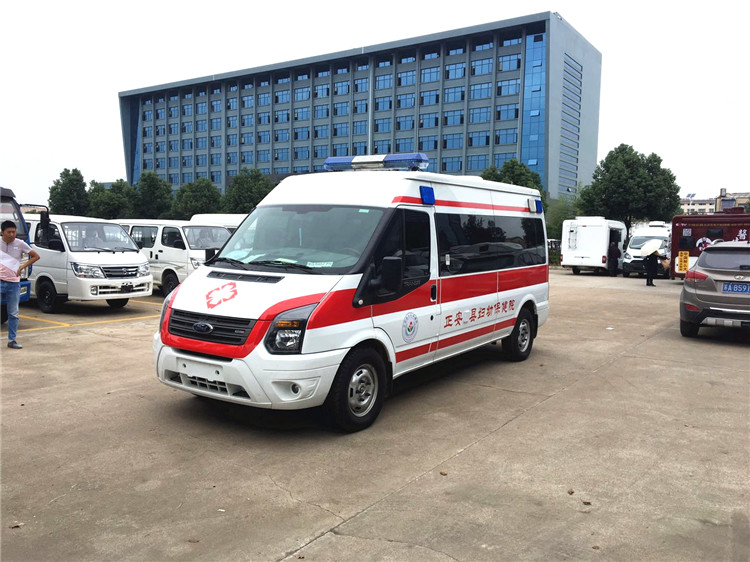 福特V348长轴中顶负压型救护车