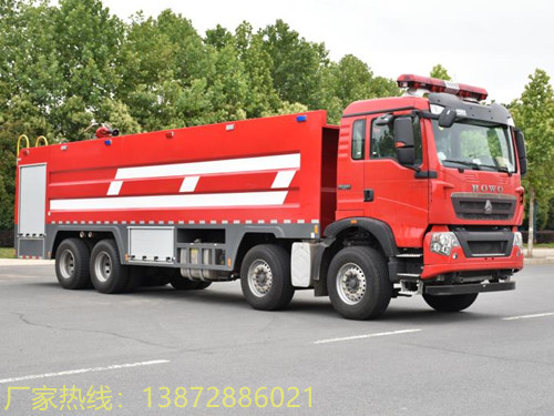 重汽豪沃25噸水罐消防車(chē)