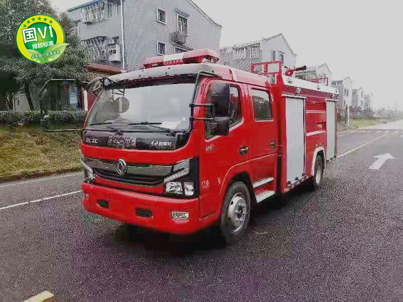 國(guó)六5噸東風(fēng)水罐泡沫消防車(chē)