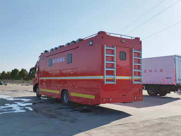 东风天锦饮食保障车