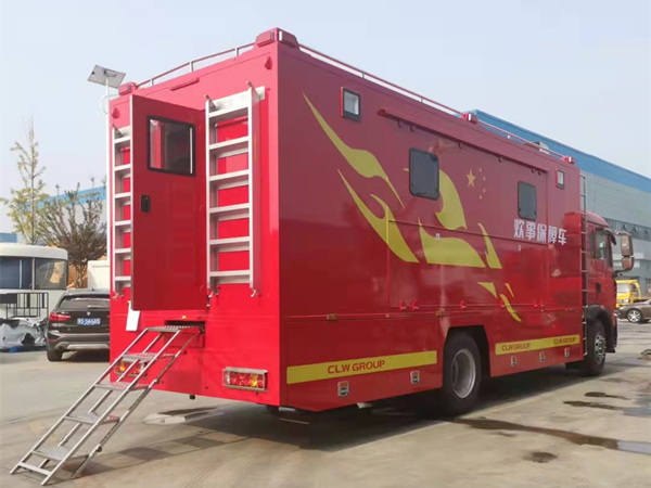 重汽豪沃饮食保障车