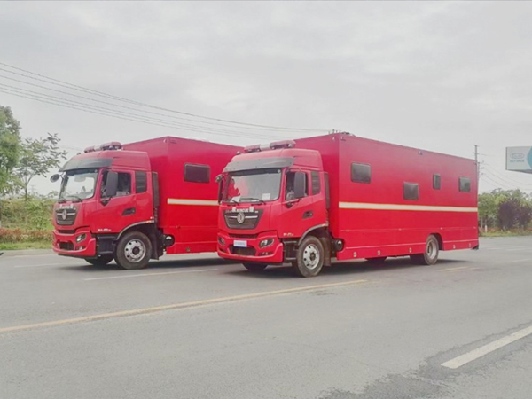 6-24人东风天锦宿营车