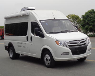 程力威牌CLW5041XLJEQ6旅居车