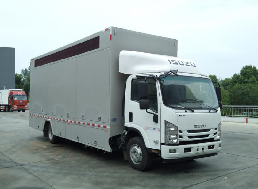程力威牌CLW5070XXCQ6宣传车