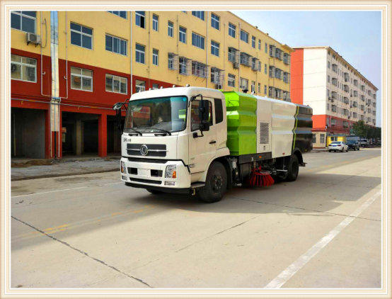 東風(fēng)天錦中大型洗掃車