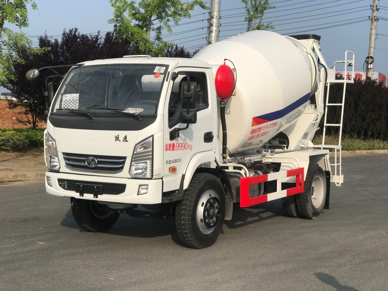 跃进4-5方搅拌车